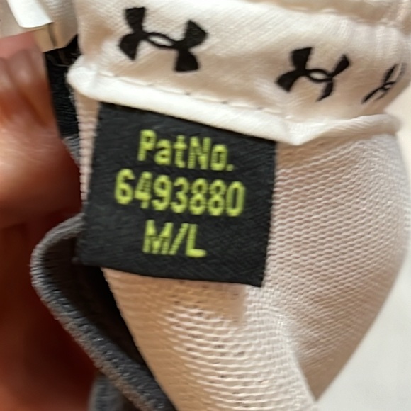 Under Armour GOLF Hat Adult MEDIUM LARGE Gray black white mesh Athletic fitted - Picture 10 of 11